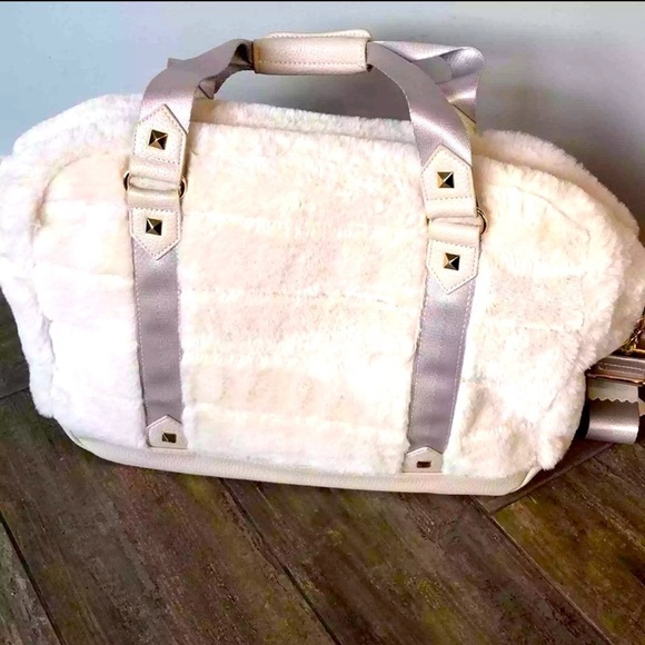 Cynthia Rowley Cream Faux Fur Tote - Picture 1 of 5